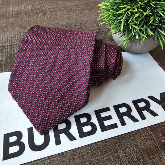 BURBERRY - Tie - Picture 1 of 11